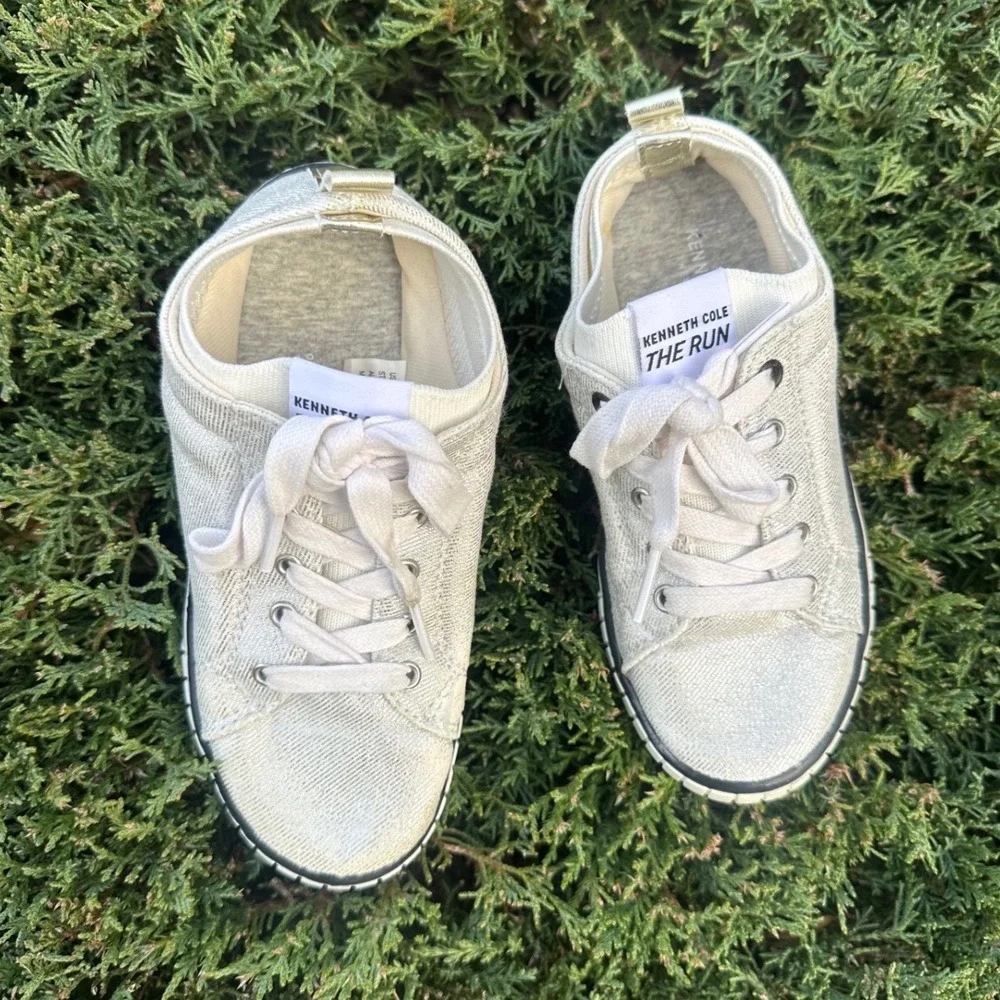 Kenneth Cole Reaction preowned fairly